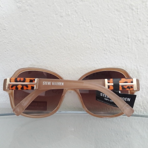 NWT STEVE MADDEN OVERSIZED SUNGLASSES EYEWEAR - Picture 6 of 6